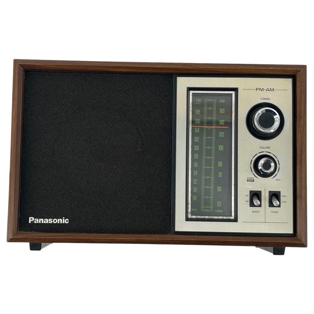 Panasonic RE-6286 FM/AM Tabletop Radio Solid State Wood Grain Case